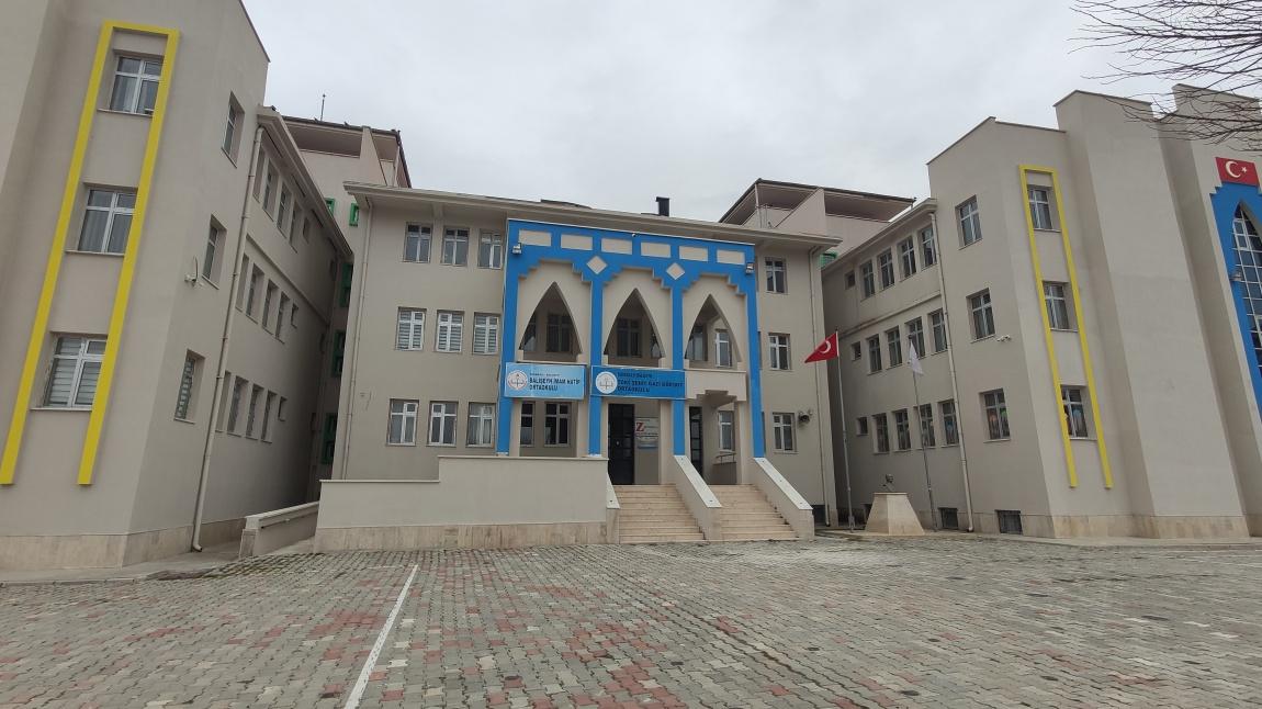 TOKİ Şehit Gazi Gürsoy Ortaokulu Fotoğrafı